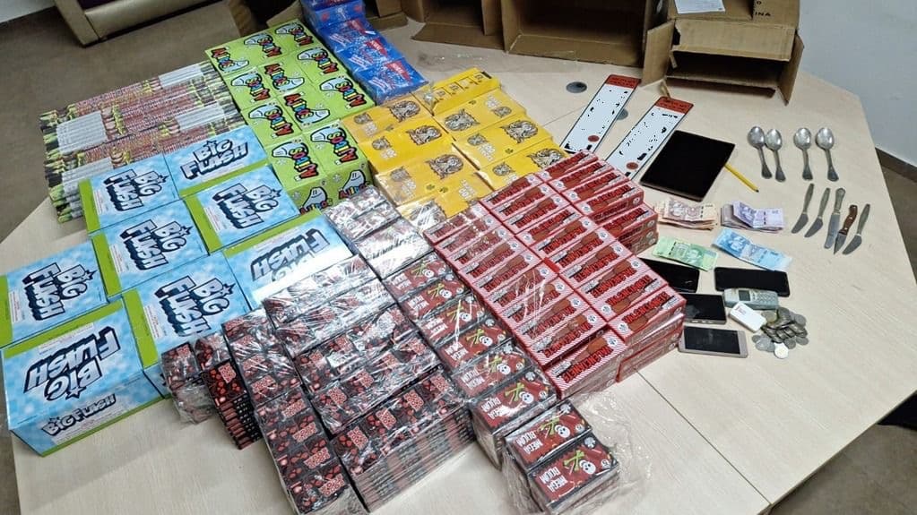 El Jadida detains two for fireworks smuggling