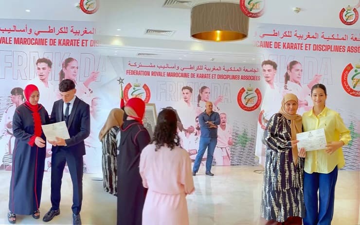 جامعة الكراطي تكرم أبطالها