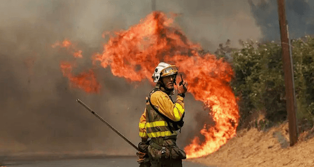 Wildfires prompt evacuation of 600 in western Spain