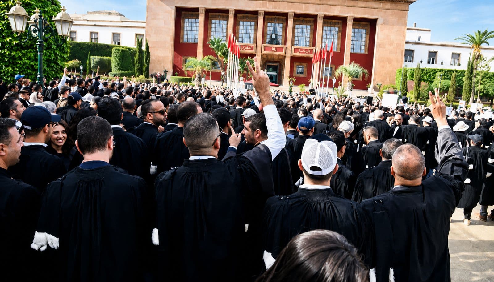 جمعية المحامين ترفض قانون المهنة وتتمسك بالإضراب