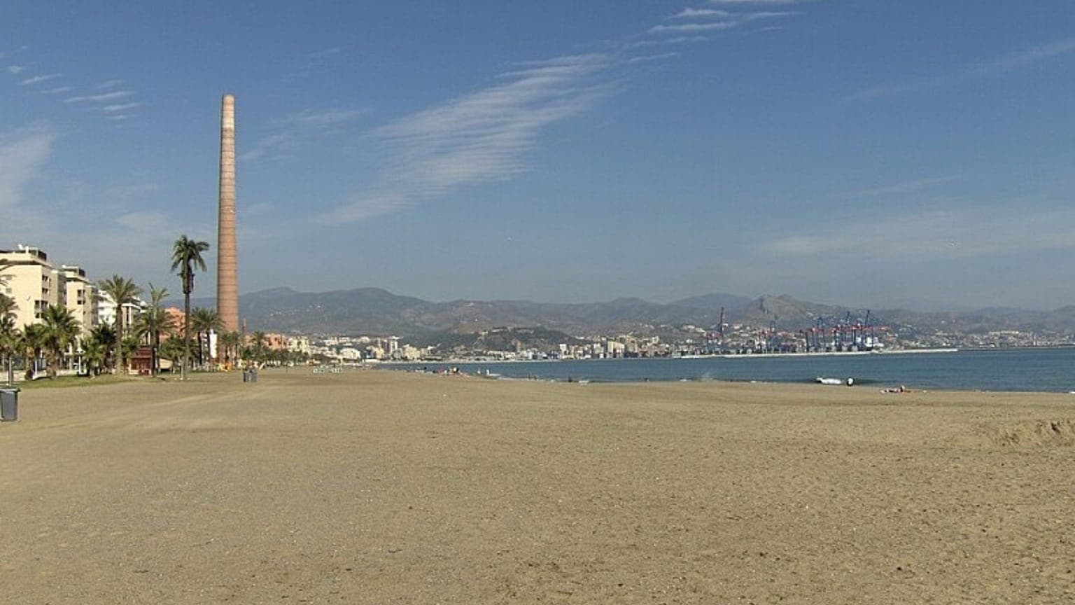 Six Málaga beaches closed after bacteria detected
