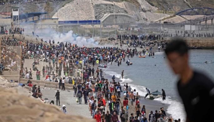 وزير الداخلية الإسباني: 67 قتيلا في هجرة سبتة