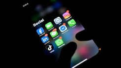 تيك توك ويوتيوب وسناب في مرمى القضاء