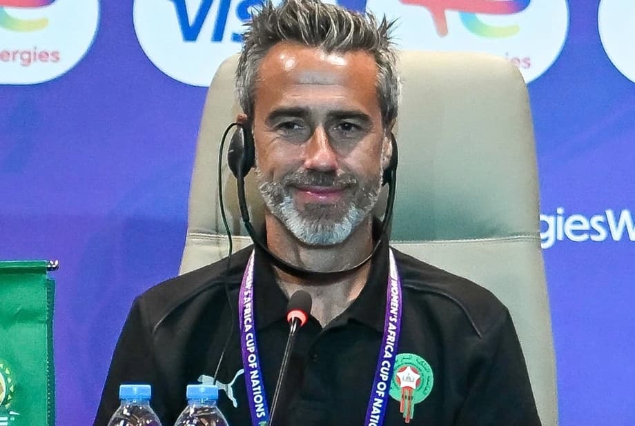 خورخي فيلدا يربط التأهل بمشروع تطوير الكرة النسائية