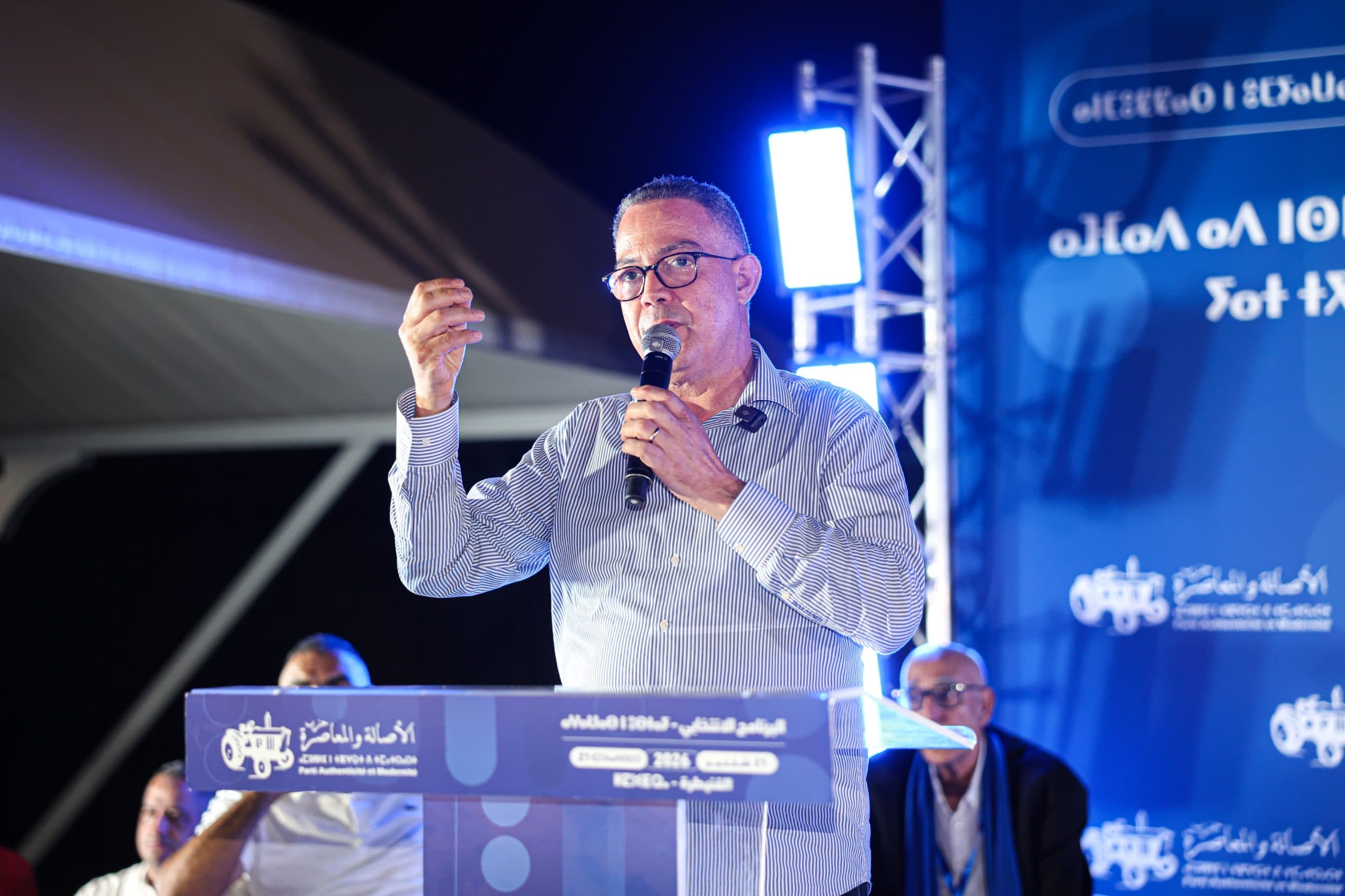 لقجع يحول نفوذه من ملعب إلى السياسة