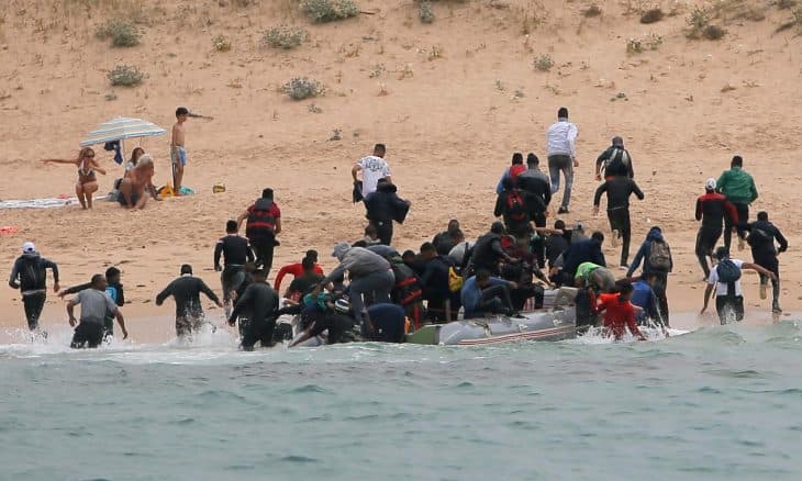 شواطئ إسبانيا تواجه تدفق هجرة سرية من الجزائر