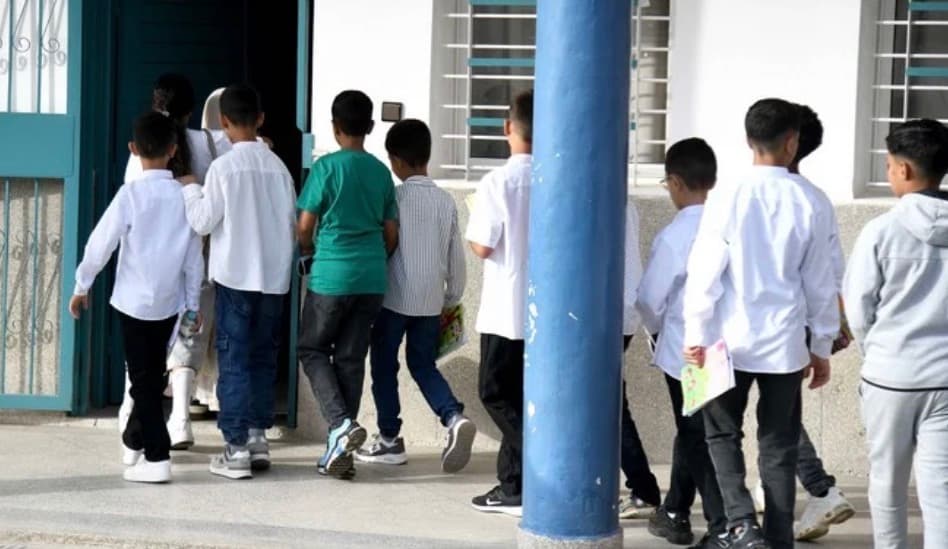 Education Ministry Sets 8AM Class Start