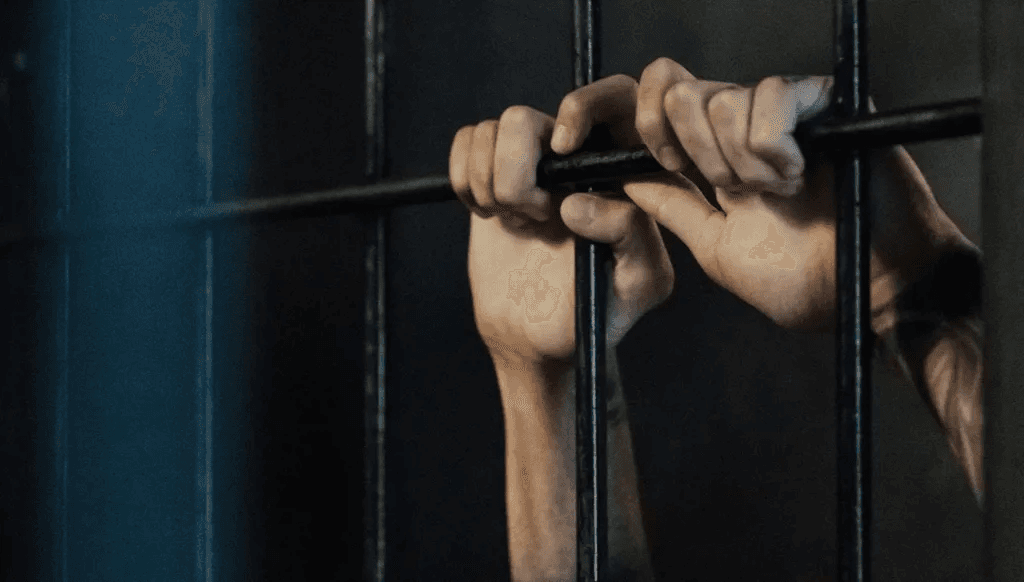 French prisons hit overcrowding record