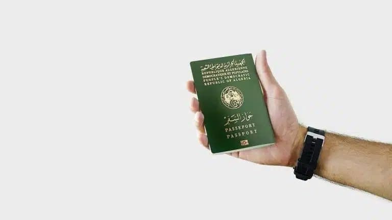 تراجع جواز السفر الجزائري خلال سنة