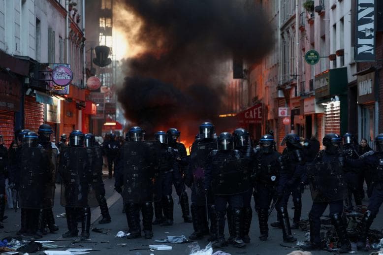 Italy enforces strict security after riots
