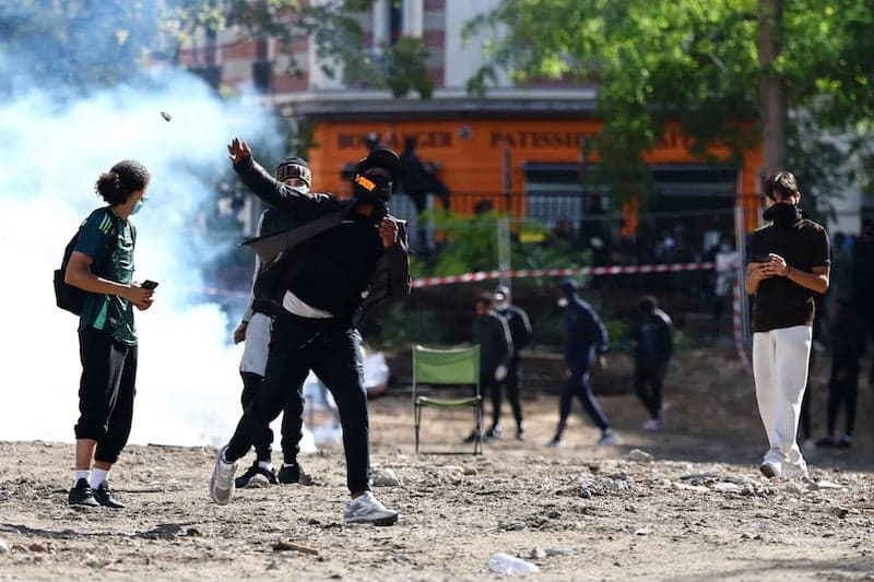 France halts sound bomb use after protest incident