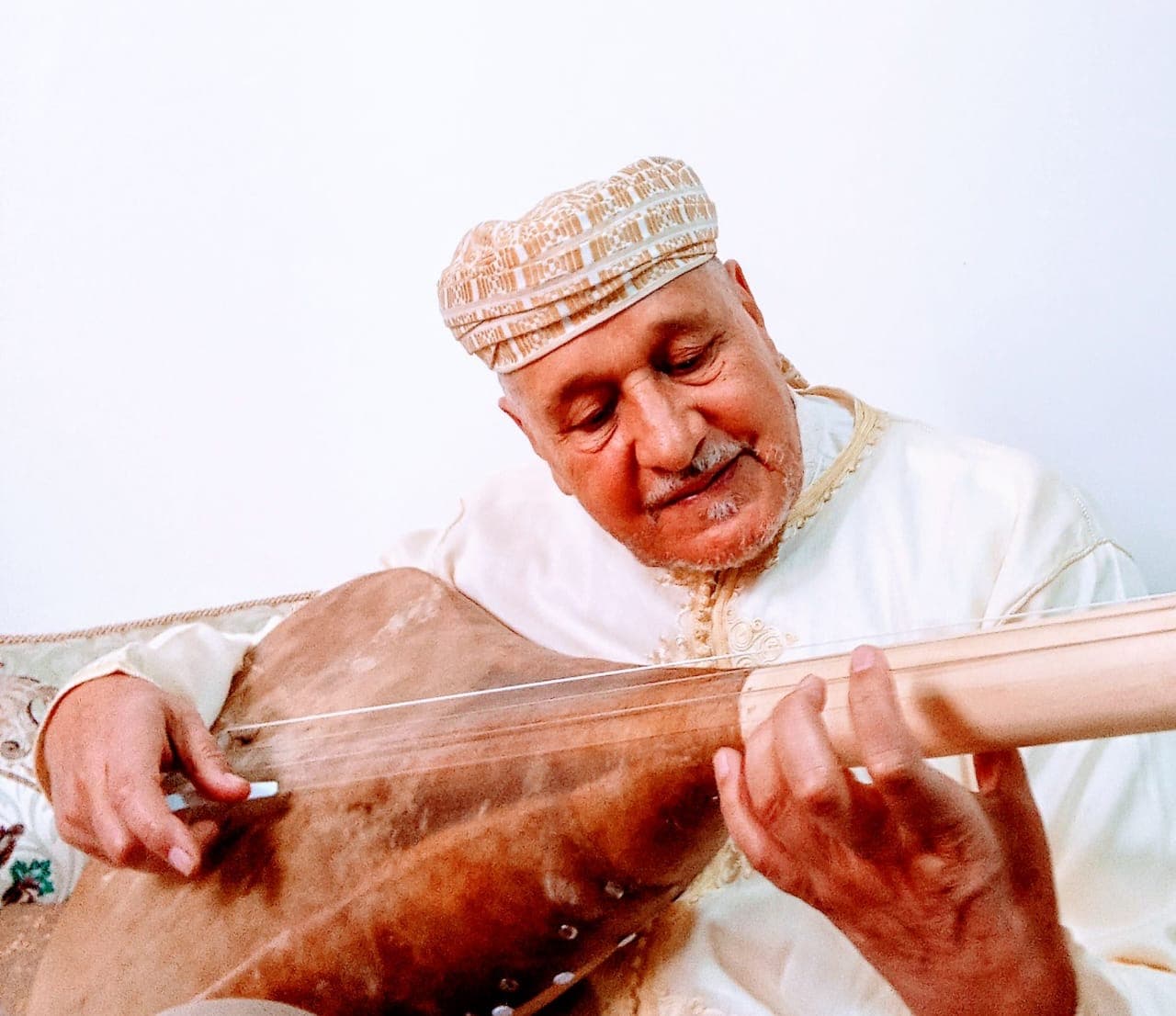 المهرجان الوطني للوتار يكرم عبد الواحد حجاوي