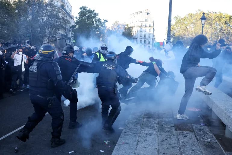 صحفية فرنسية تتهم الجزائر بمحاولة التأثير على فرنسا