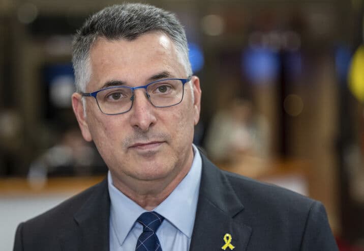 Sa'ar criticizes Rima Hassan over flag removal