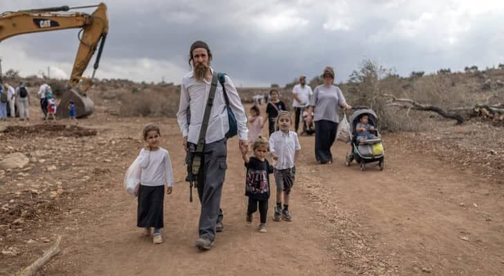 Hebrew report: Nearly a million settlers seek mental health support