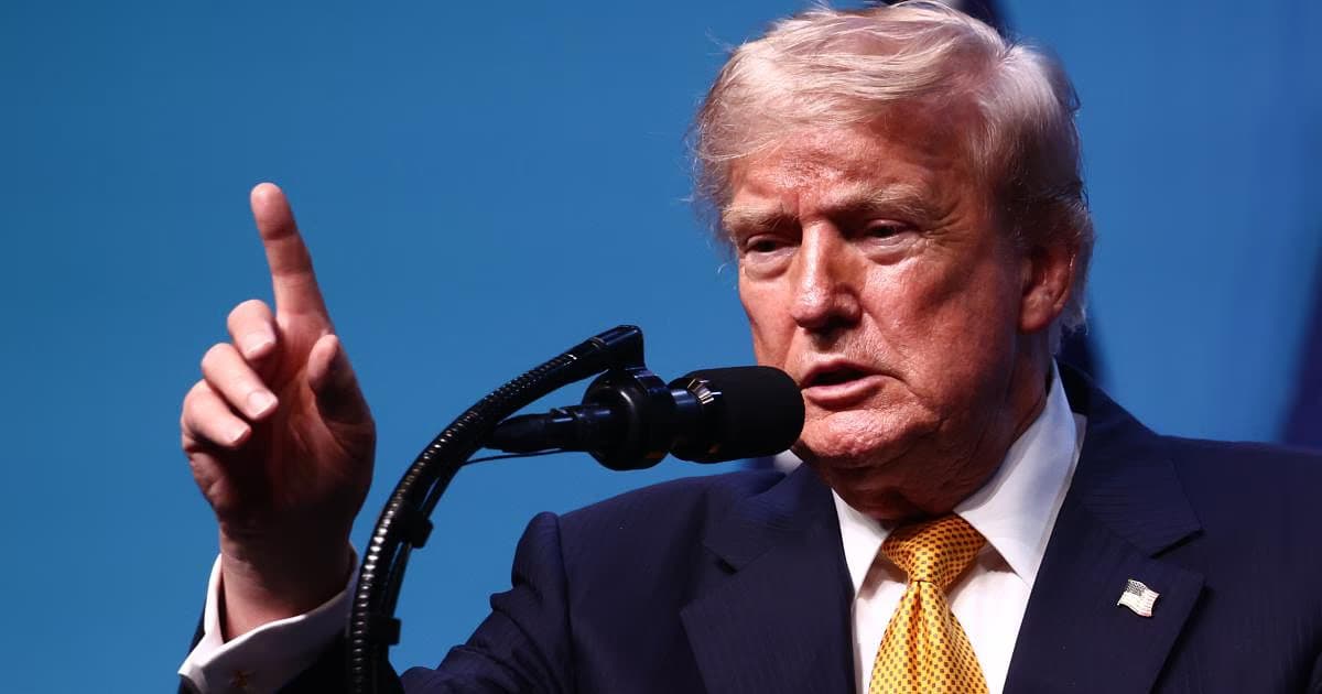 Trump threatens to destroy Iran's power plants and bridges and imposes a comprehensive naval blockade