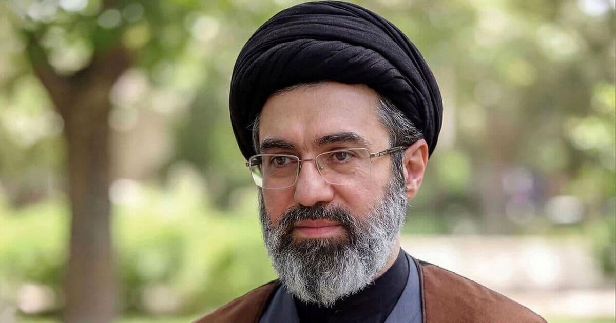 خامنئي يدعو الخليج لمواجهة العدو الحقيقي