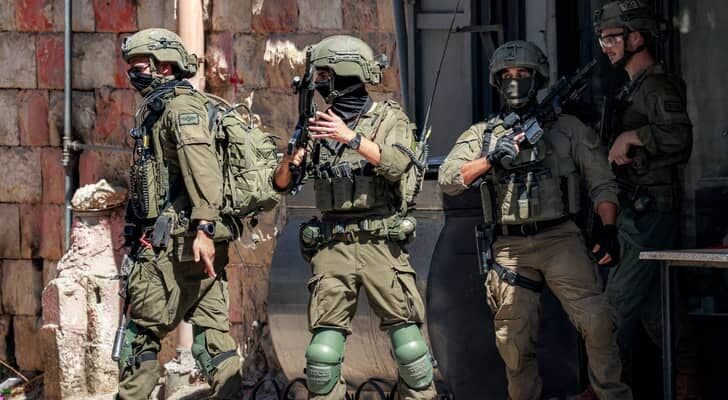 Hebron martyr and injuries from occupation fire
