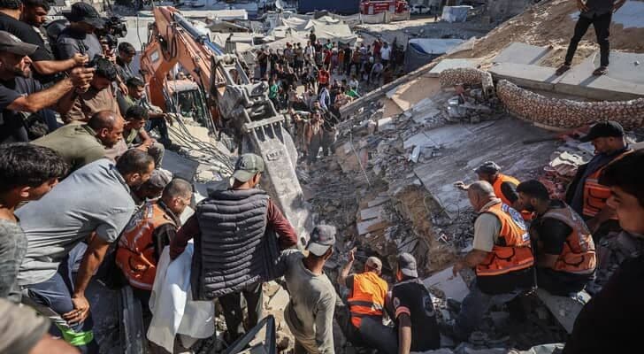 مأساة عمارة غزة: 21 شهيدا وصراخ طفل يتوقف