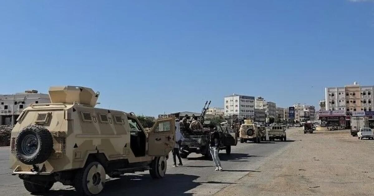 تصعيد عسكري في عدن والبيضاء وقيادة اليمن تربط أمن البحر الأحمر باستعادة صنعاء