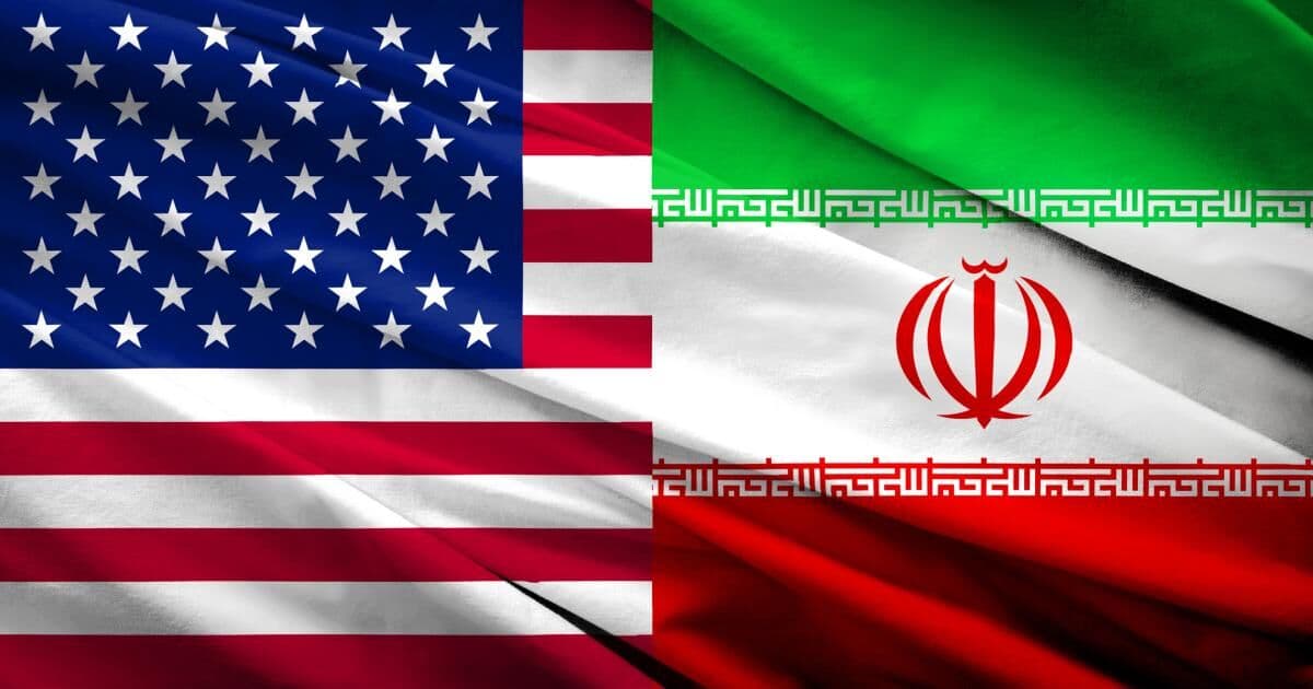 ترمب يمنح طهران فرصة أخيرة بشأن مضيق هرمز