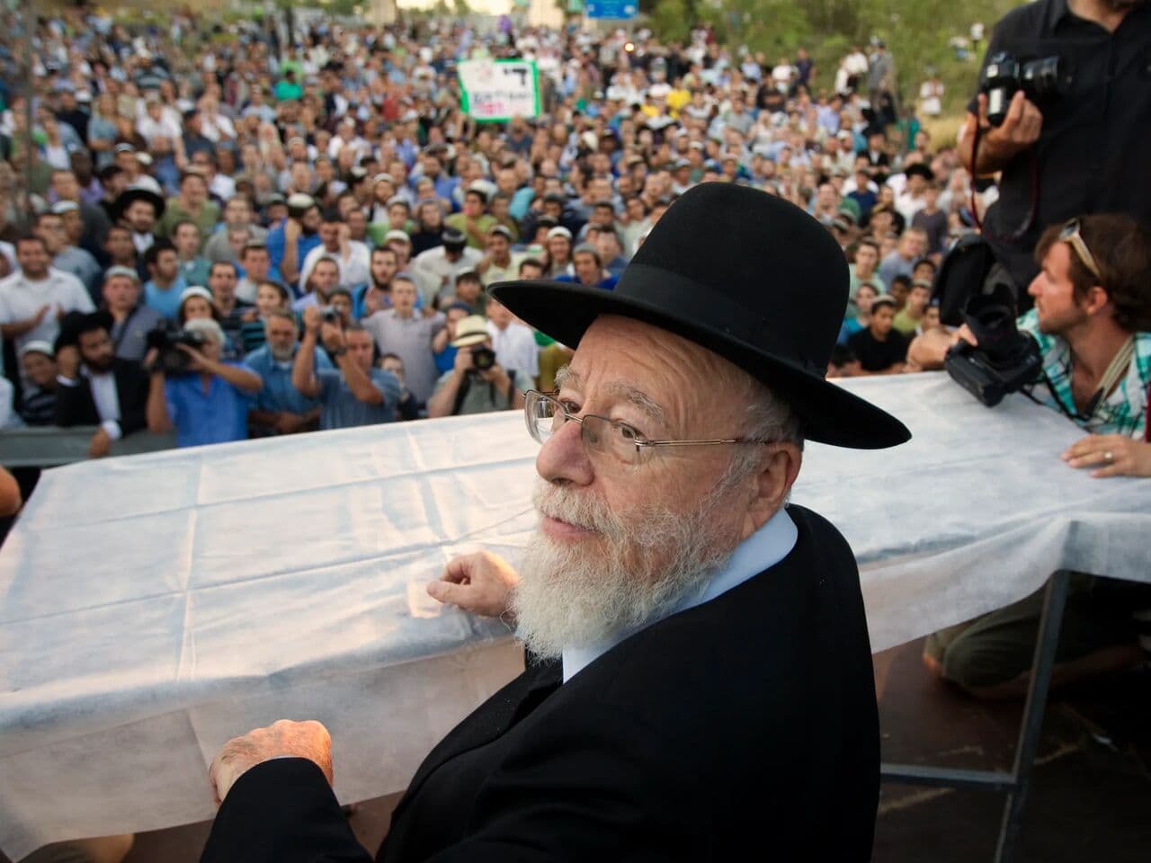 Rabbi Allows Palestinian Olive Thieves