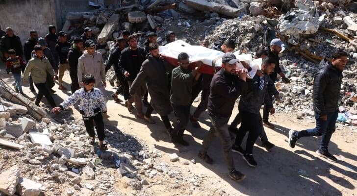 Airstrikes in Khan Yunis injure and kill