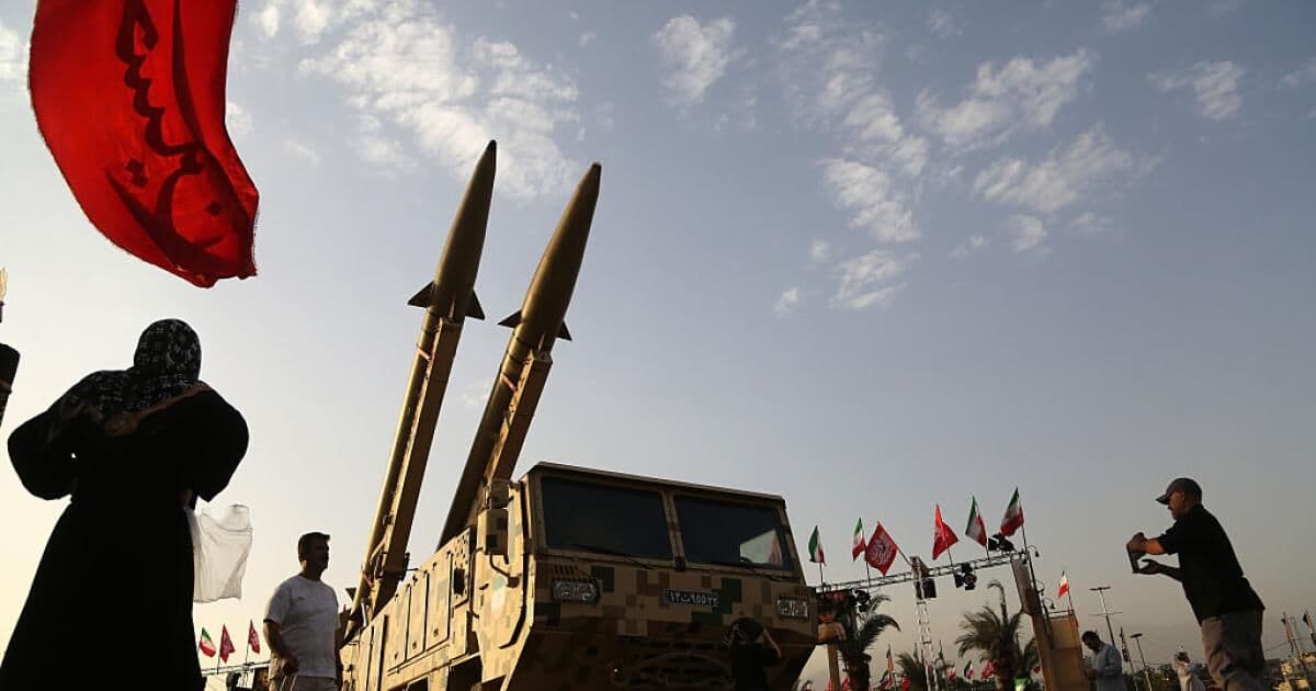 طهران تهدد بالرد على هجمات أميركية