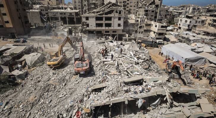 الصحة بغزة: شهداء العدوان يصلون إلى 73,919