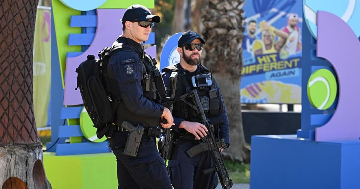 Australian probes into Flydubai assistant pilot's extremist links