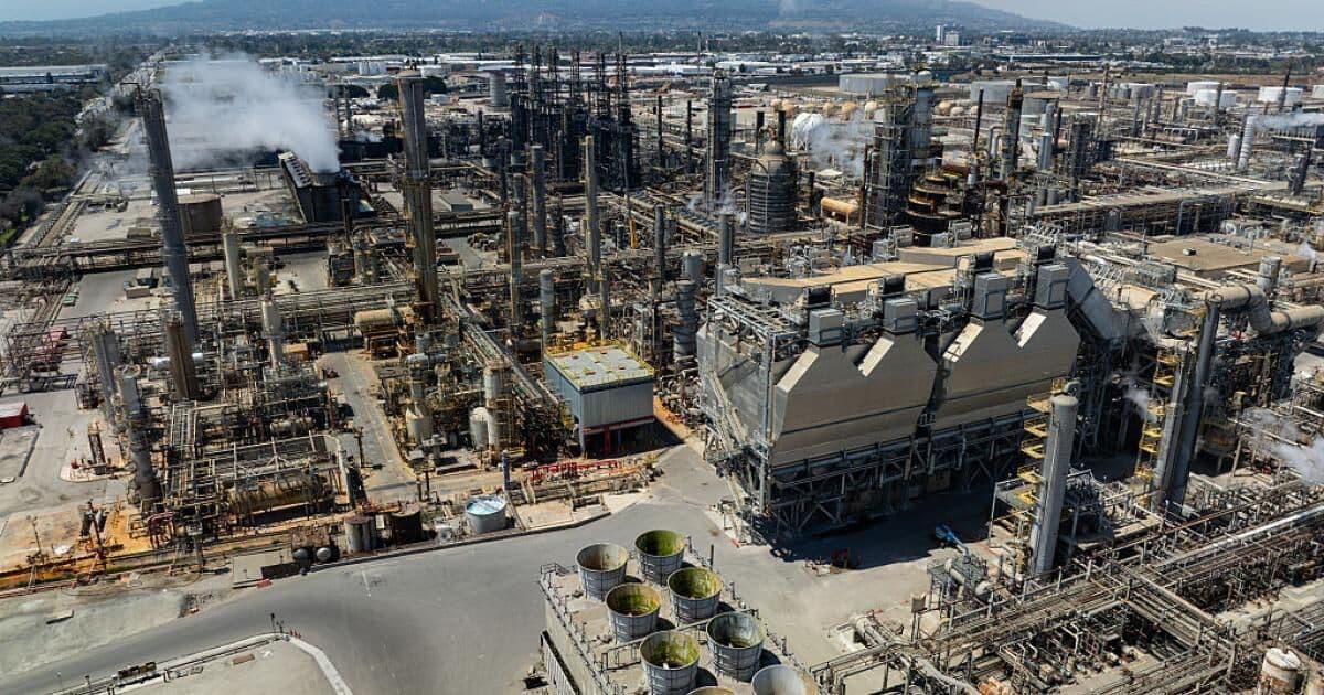 Iran reports 230 million m³ gas loss due to tensions