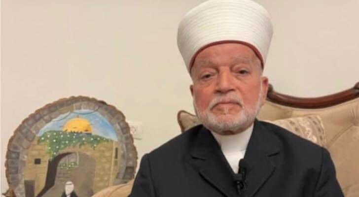 احتلال يمدد إبعاد مفتي القدس عن الأقصى