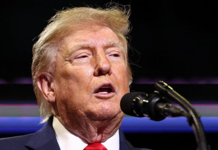 Trump labels Iran a failed state and warns of strikes on Houthis