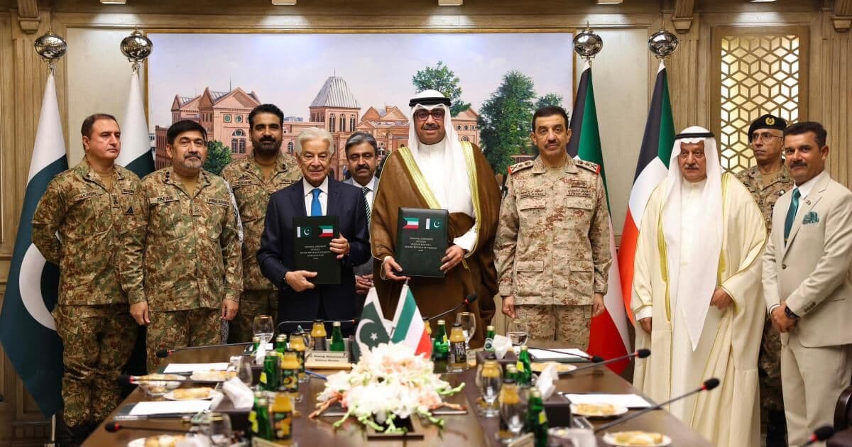 الكويت وباكستان تتفقان على التعاون العسكري