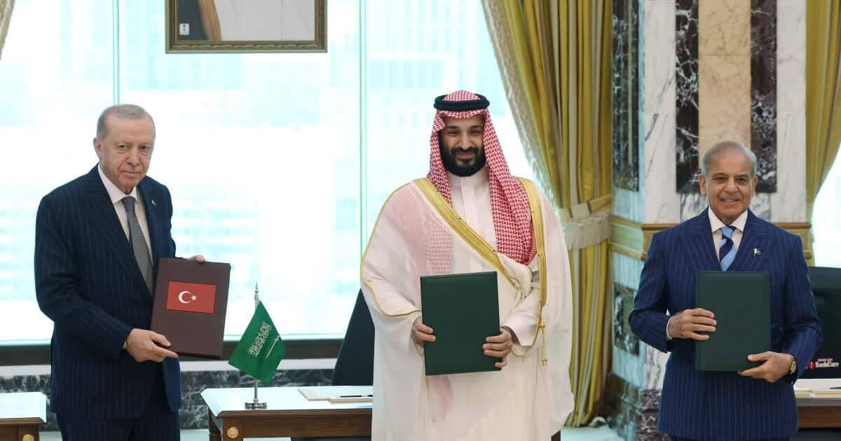 اتفاقية مكة لدفاع مشترك بين الرياض وأنقرة وإسلام آباد