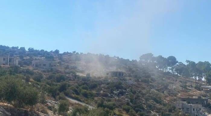 Jenin occupation hits vehicle, detains medics