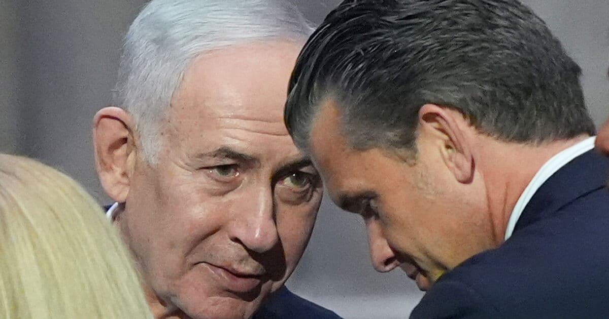 Netanyahu and US Defense Secretary meet at Negev airbase