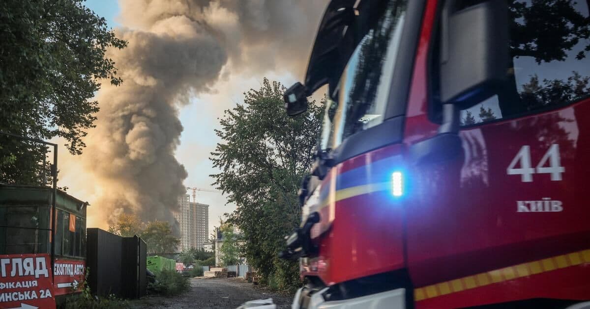 Russian attack kills five in Ukraine amid Moldova threats