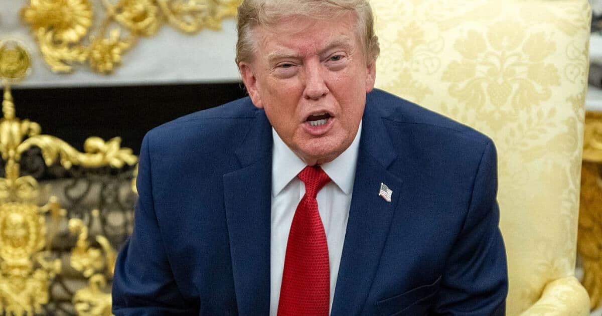 Trump warns of Oman strike over Strait attack