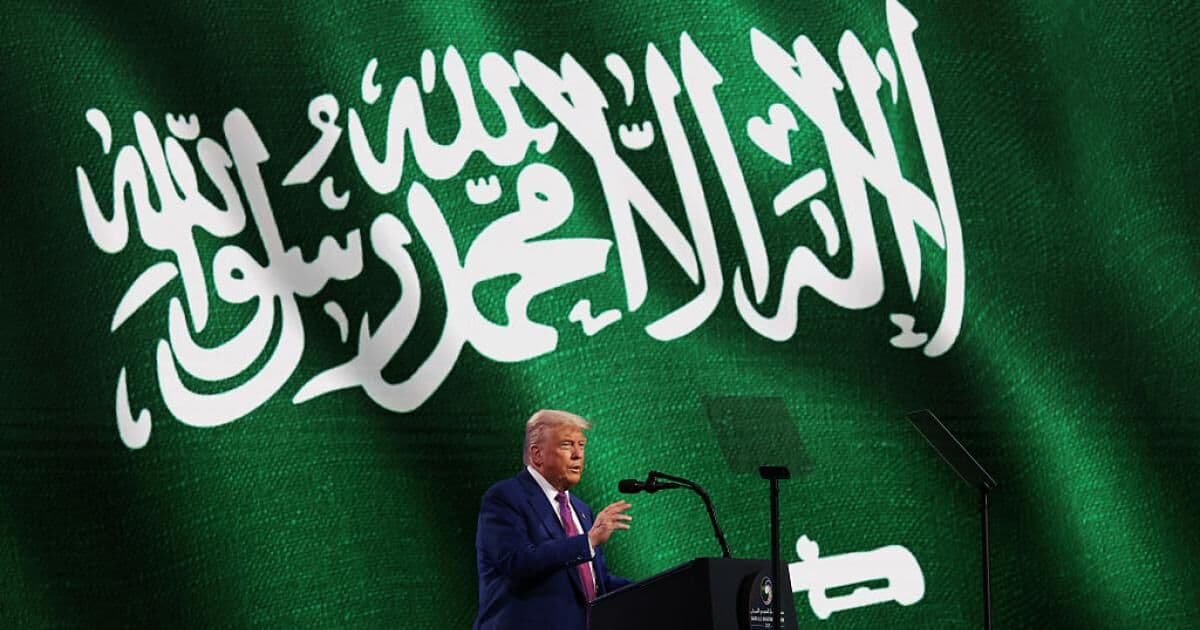 ترمب يوافق على اتفاق نووي مع السعودية