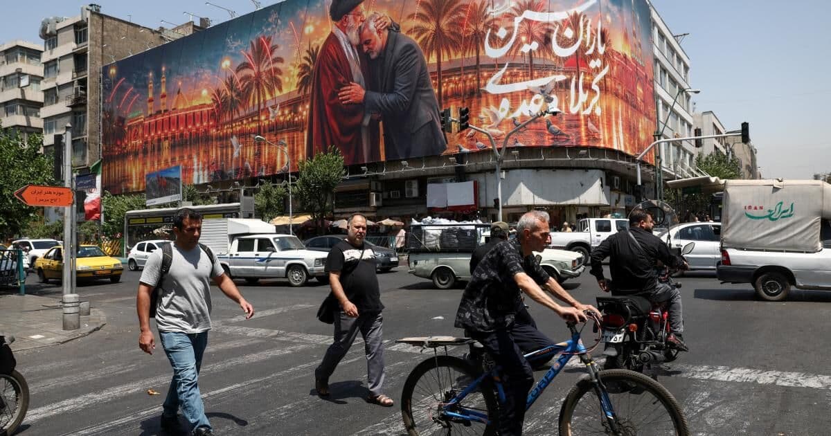 Iran detains French diplomats in Tehran
