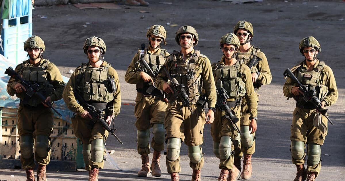 نتنياهو يعترف ببؤر استيطانية جديدة والجيش يشن حملة بالضفة