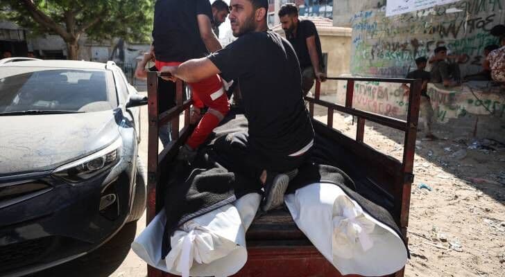 غزة: انتشال 55 جثماناً من عائلة واحدة بعد عامين