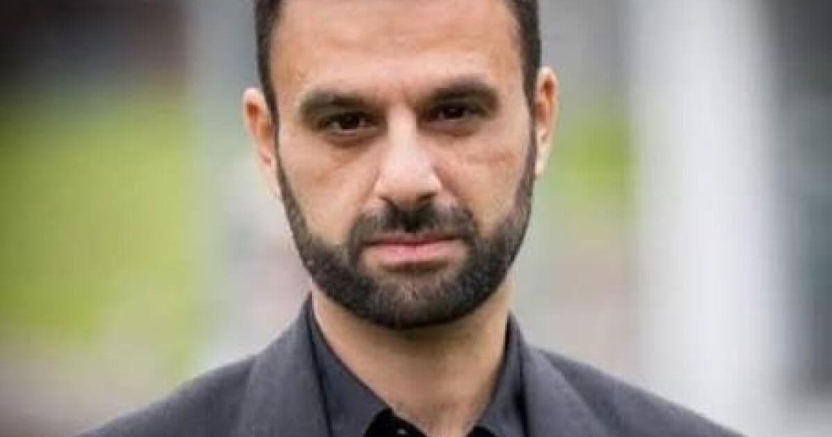 قائد سابق يعترف بقصف غزة