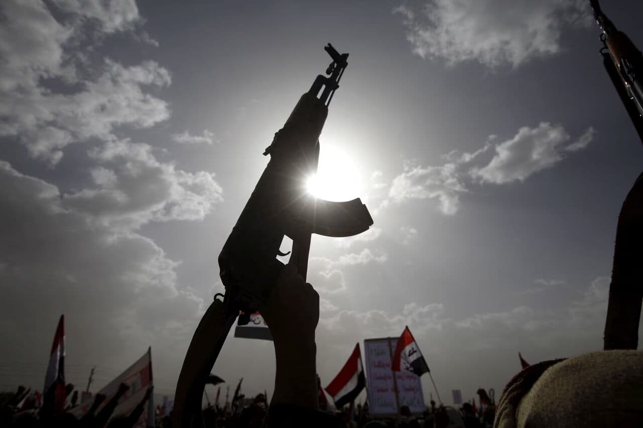 Houthis strike Jazan oil plant