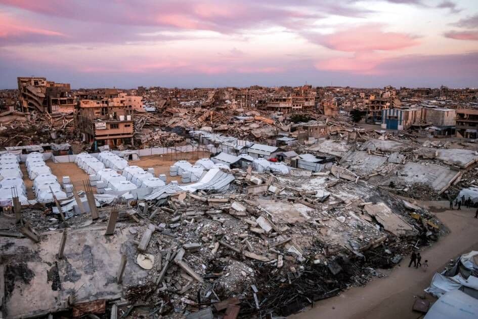 Gaza airstrikes raise death toll to 7