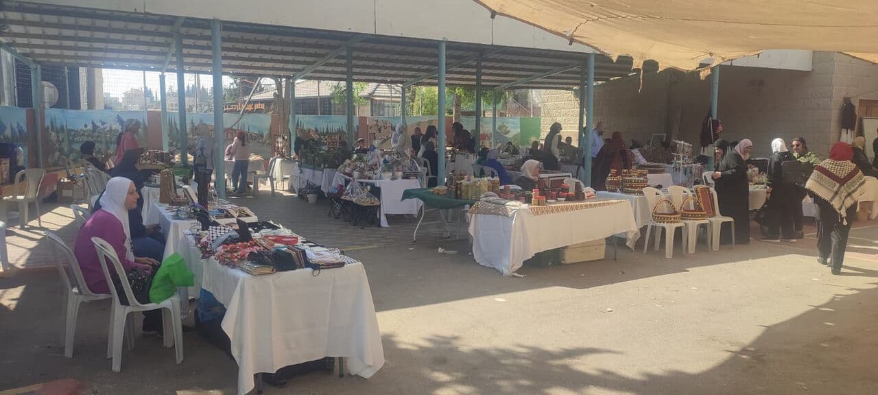 جمعية أبو قش الخيرية تطلق بازارها الأول