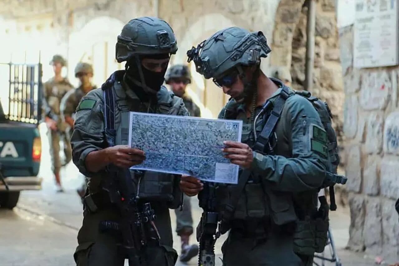 إسرائيل تعيد تشكيل جغرافيا الضفة