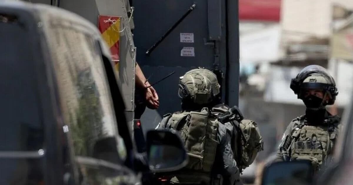 Occupation forces conduct Yatta airborne operation