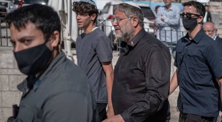 بن غفير يهاجم سجن الأسيرات ويسيء لمعاناتهن